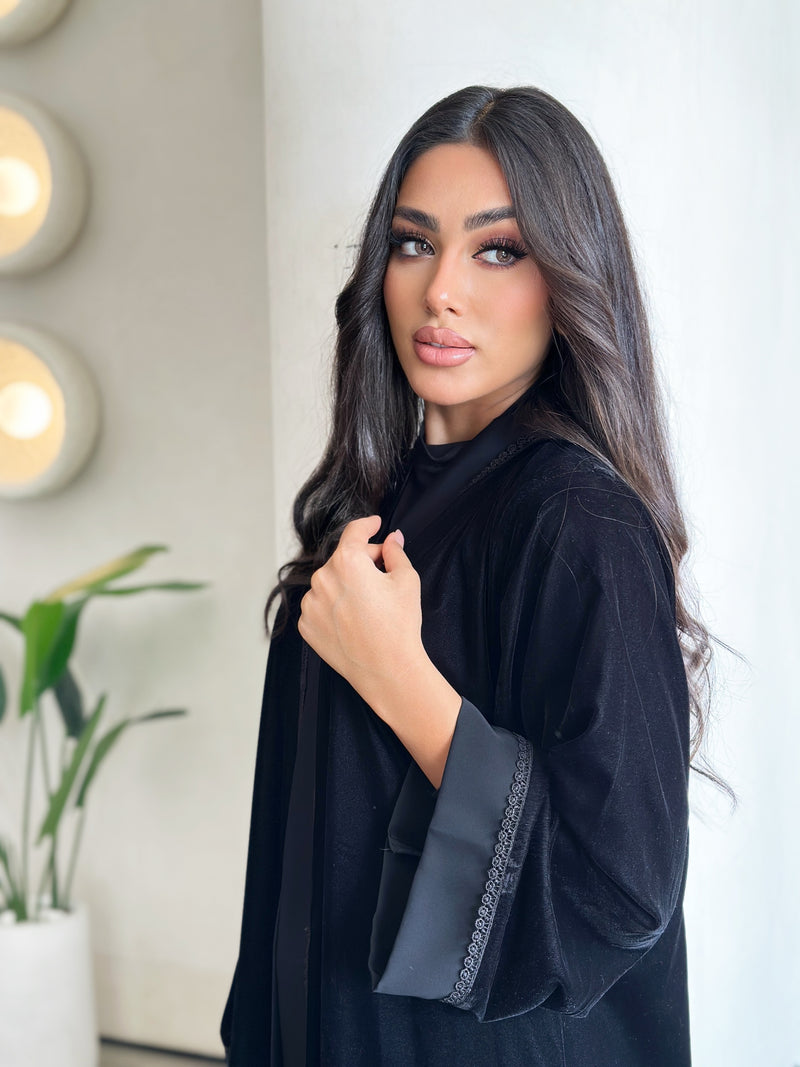 Nada velvet abaya