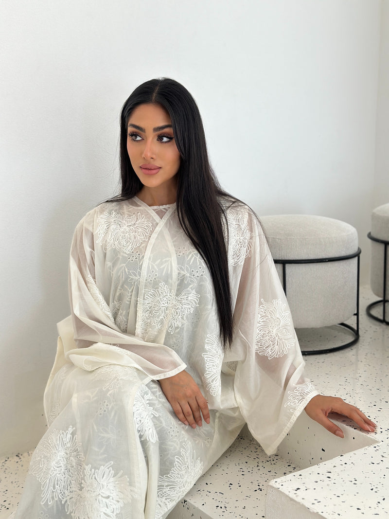 Cotton flower bisht